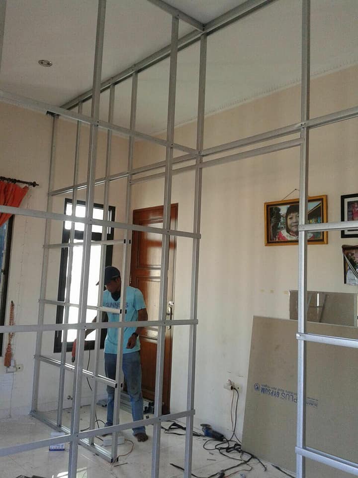 PARTISI RUANGAN BAPAK AHMAD KOMPLEK DAMKAR