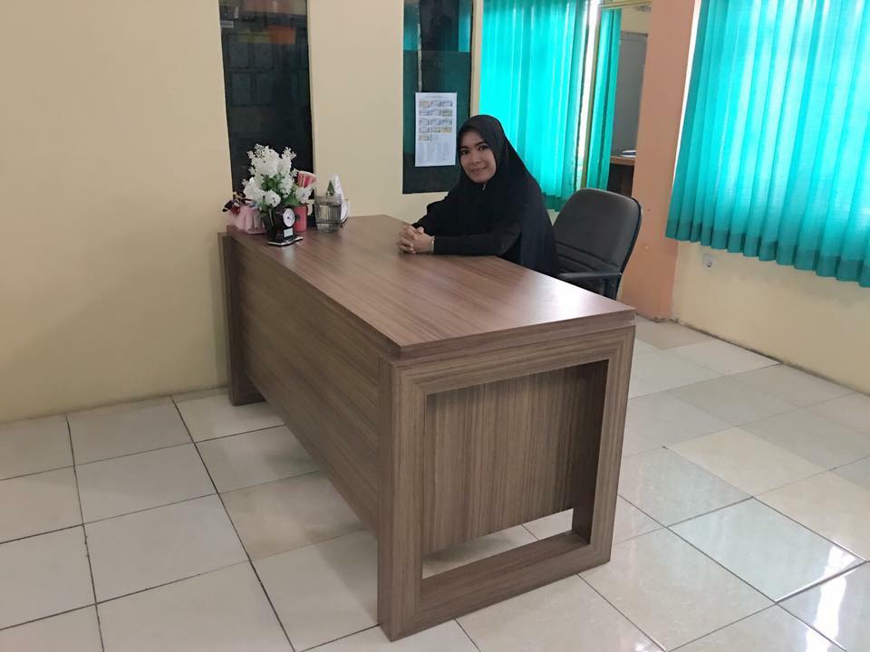 Meja kerja Bpk KEPSEK Raudatul Jannah