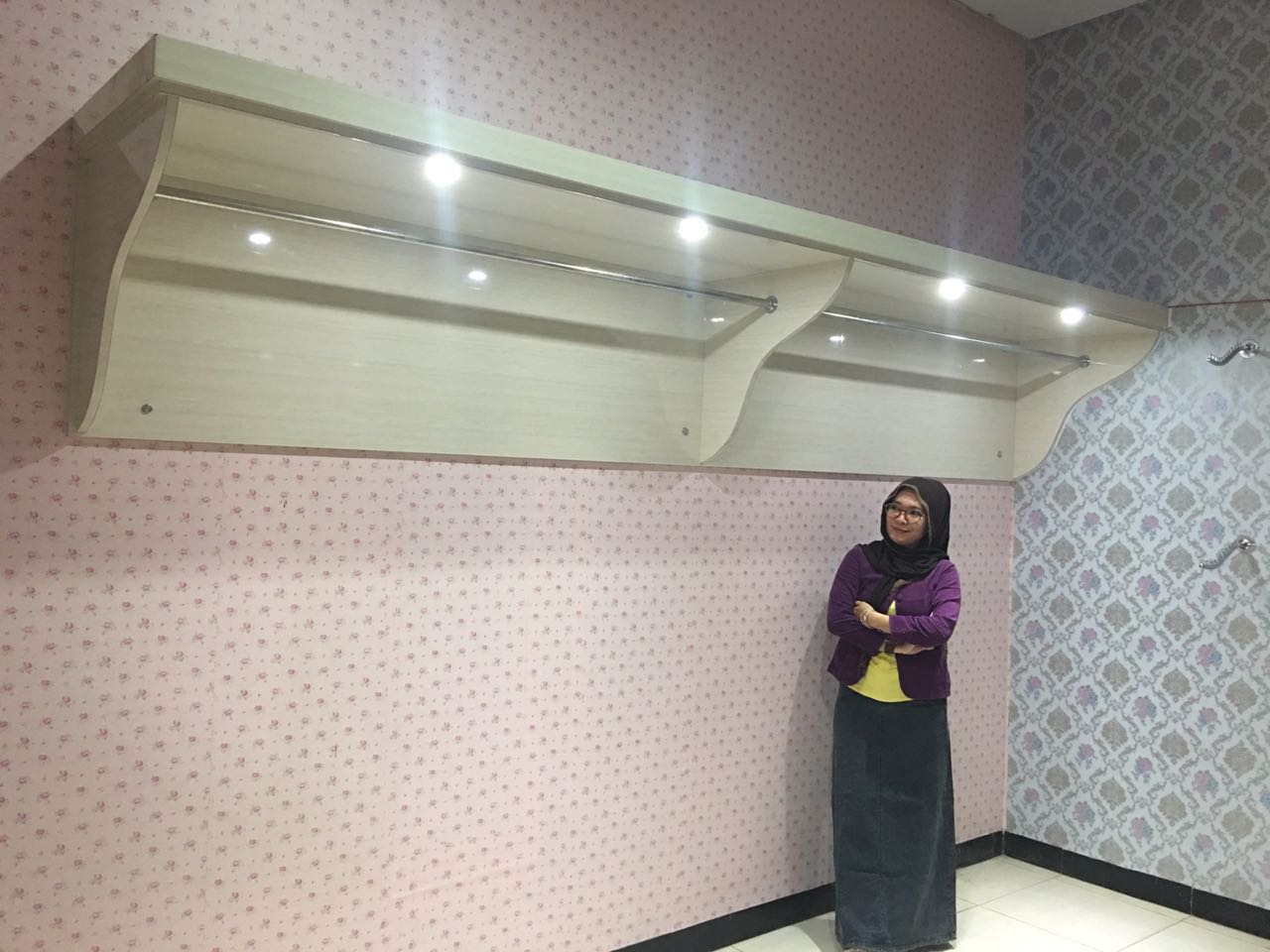 Butik dan Full Kaca Alumunium