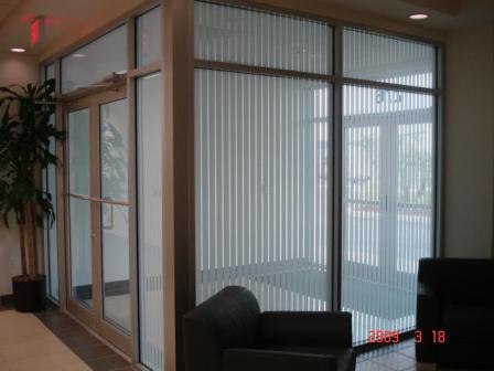 PARTISI RUANGAN ALMUNIUM DAN ASBES, KACA TEMPRED